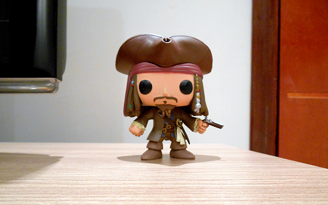 Boneco Funko Pop Jack Sparrow comprado na Amazon com envio direto para o Brasil